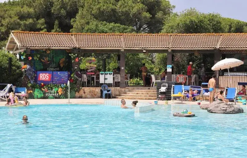 Hotel with swimming-pool in Arborea