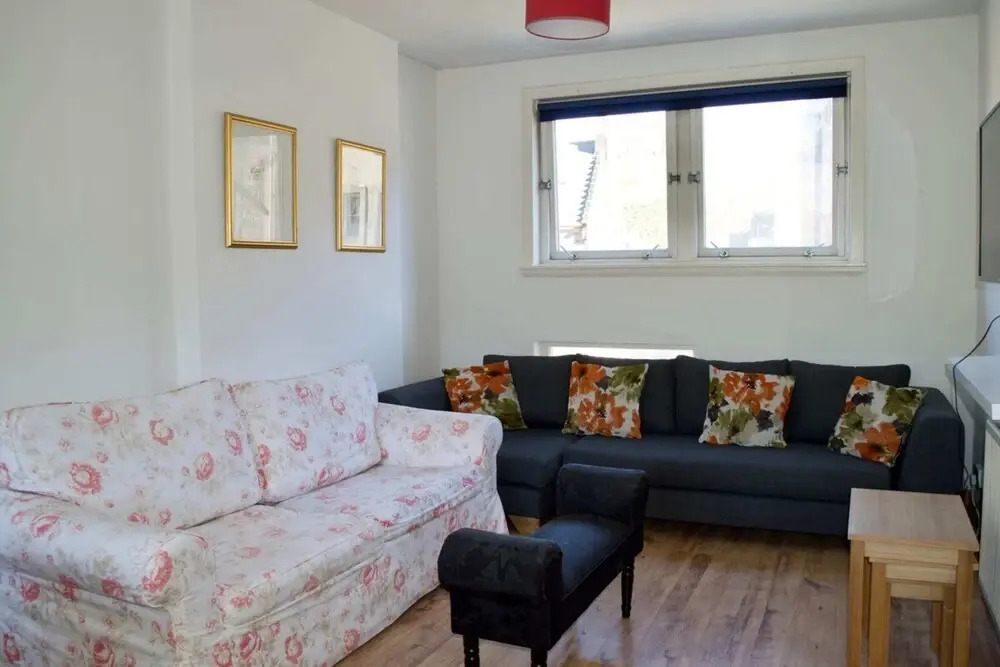 Extremely Central And Spacious Flat