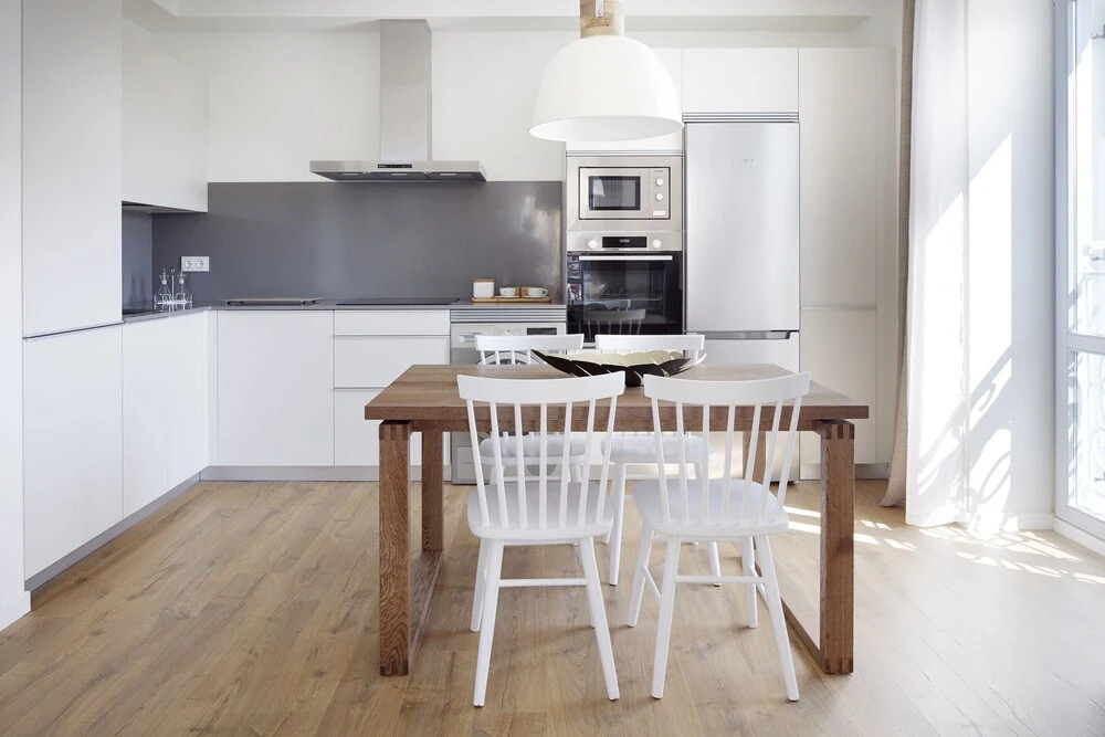 H SUITE3B by Smiling Rentals