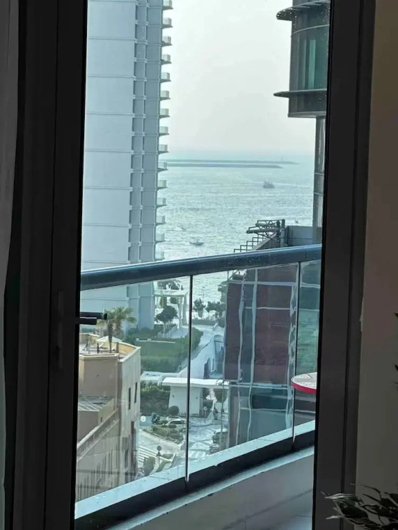 Modern Studio Dubai Marina