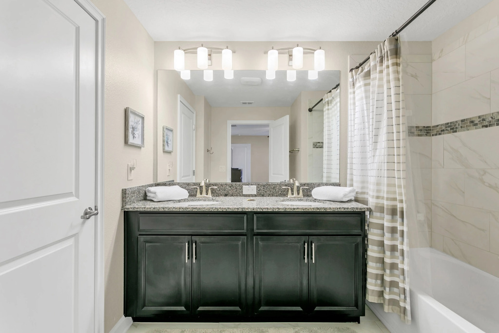 4886ROMEO, Kissimmee, US