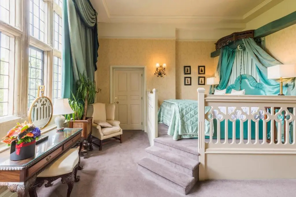 Coombe Abbey Hotel