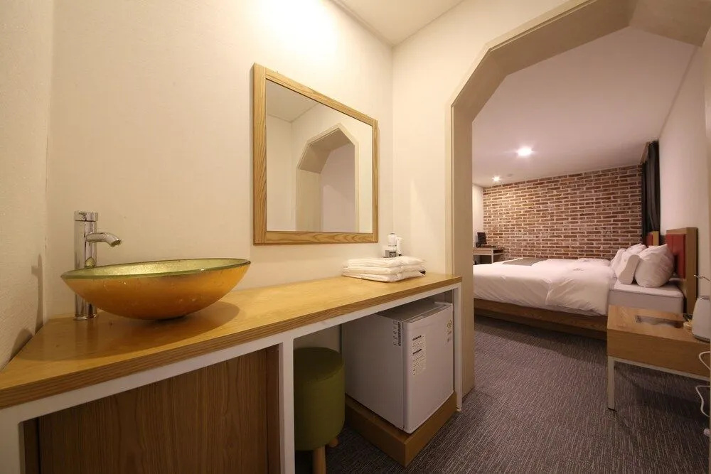 Brown Dot Hotel Yeonsan