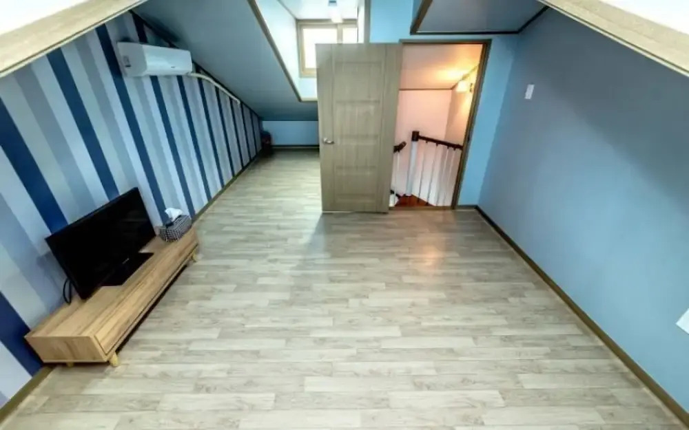 Seogwipo Jadam House Pension