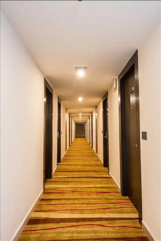 V Hotel