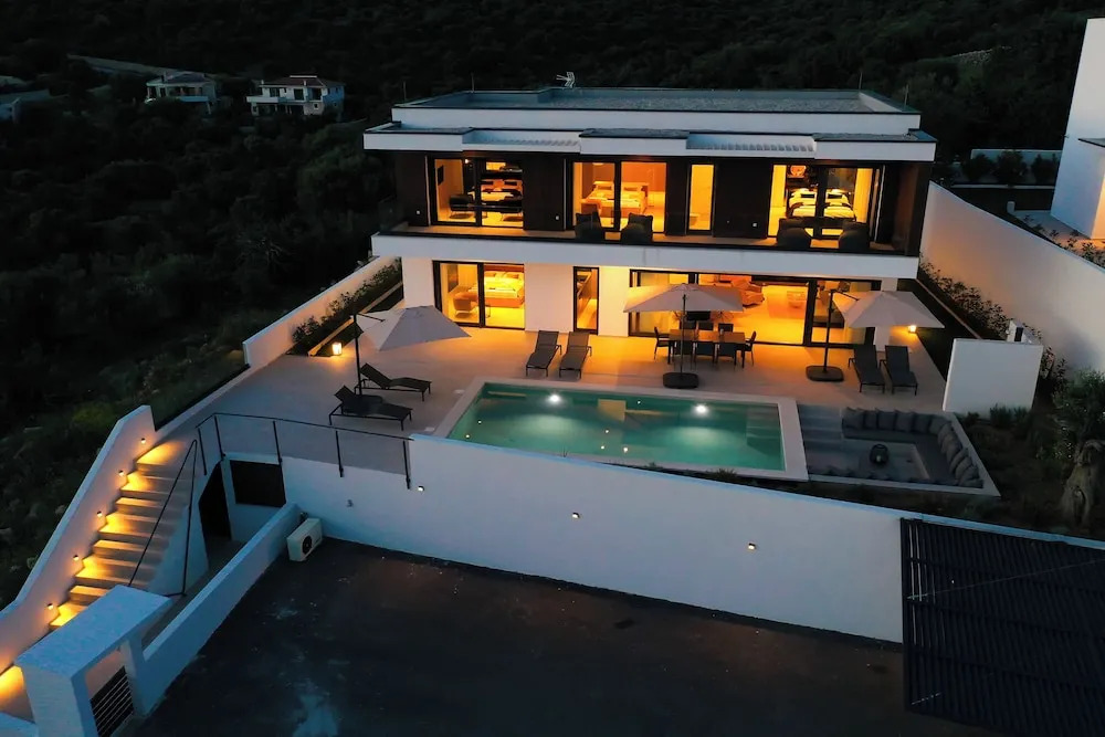 Luxury Villa del Sol
