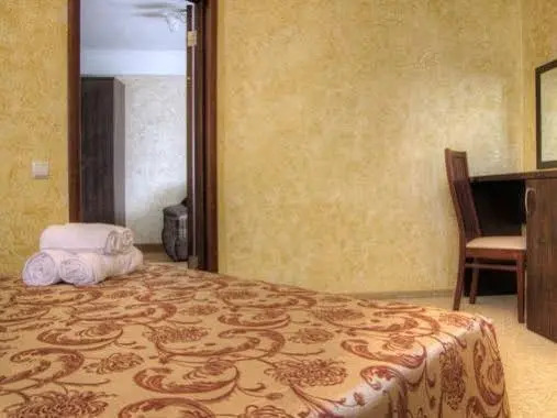 Vlada Hotel