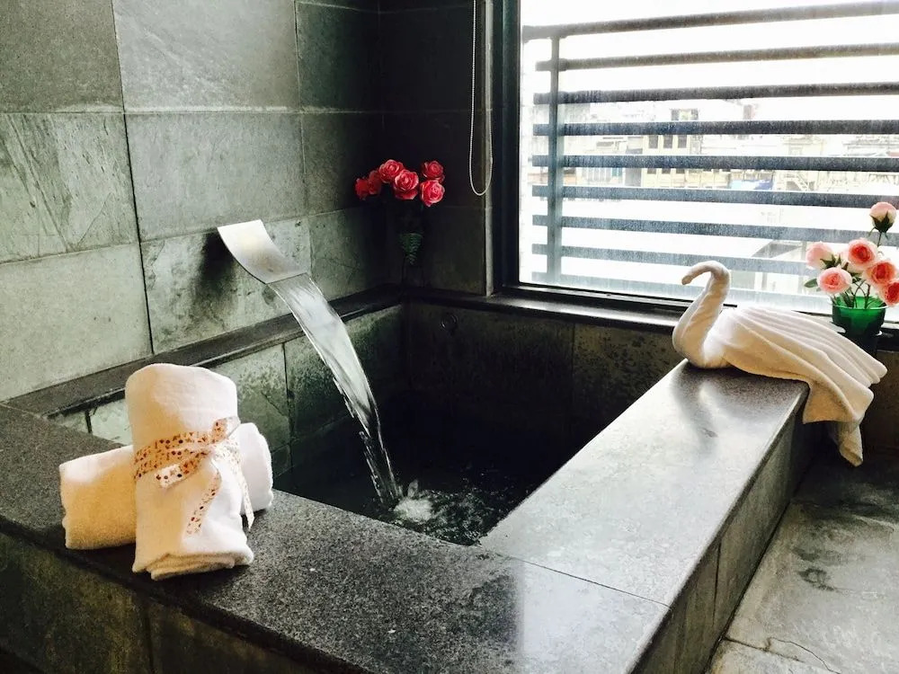 Now and Then Hot Spring Inn