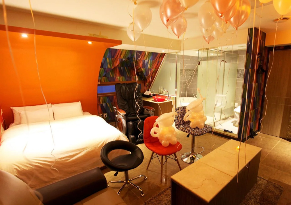 9Nine Hotel