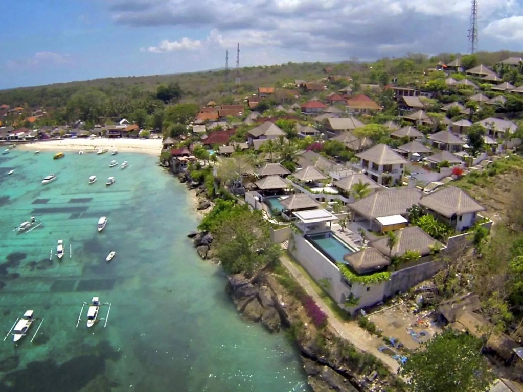 Batu Karang Lembongan Resort & Spa