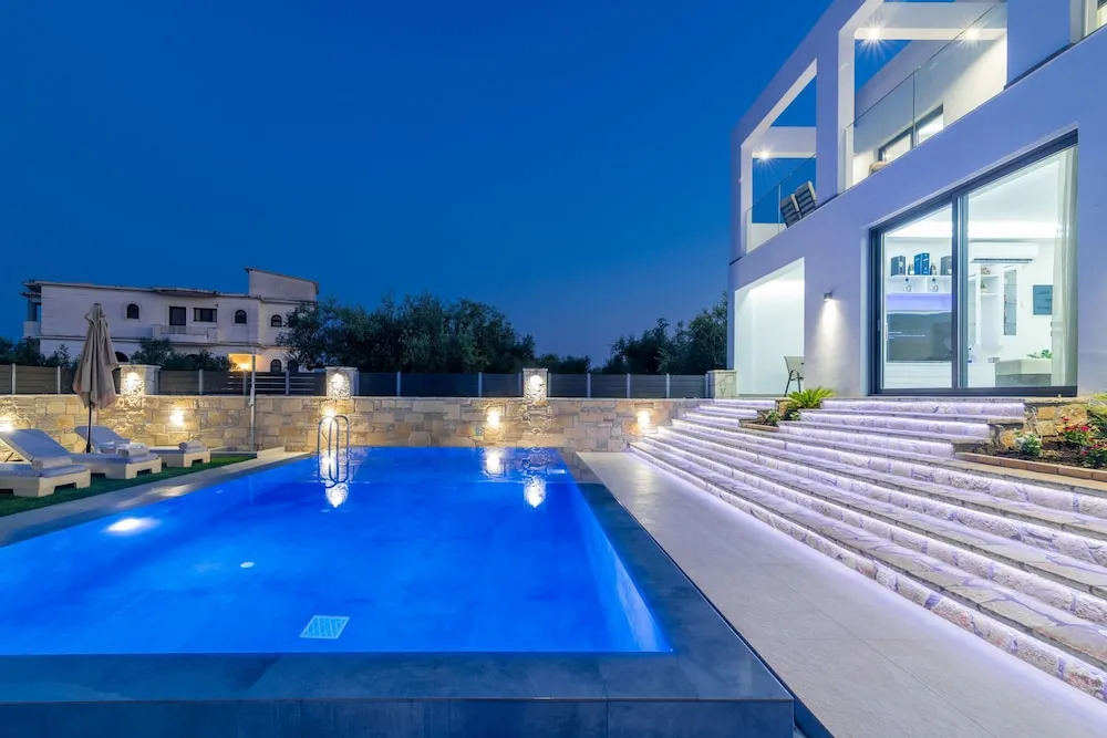 Boheme Villas close access to Laganas Resort