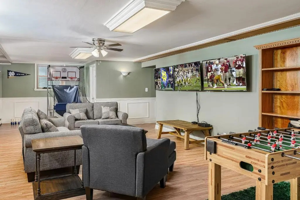 The Irish Retreat BBQ Outdoor Games Coffee Ncaa 3 905 sq ft