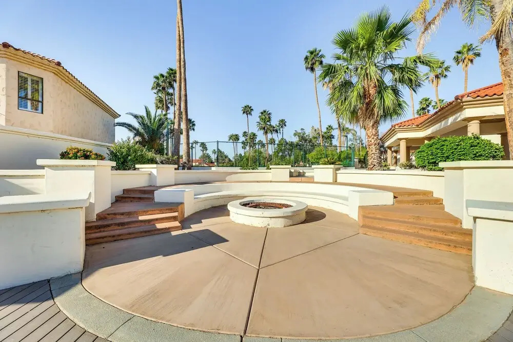 Val Vista Lakes Group Getaway: Lake & Pool Access!