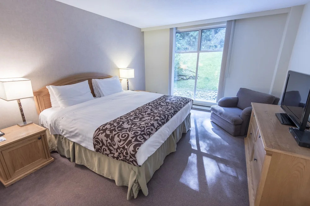 Woodrun Lodge 209 by Outpost Whistler