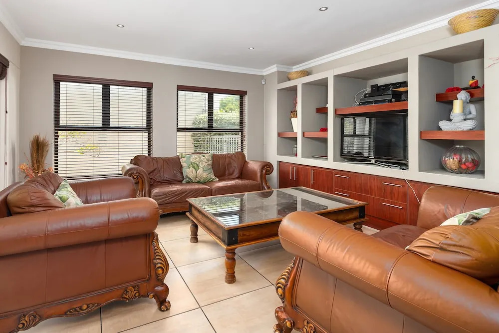 Harbour Close 18