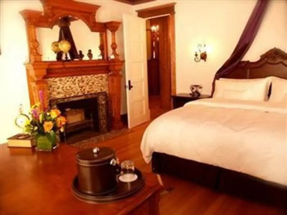 Patterson Inn