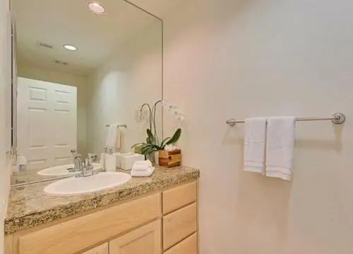 Casa Santa Fe-Pool-4br/2.5ba