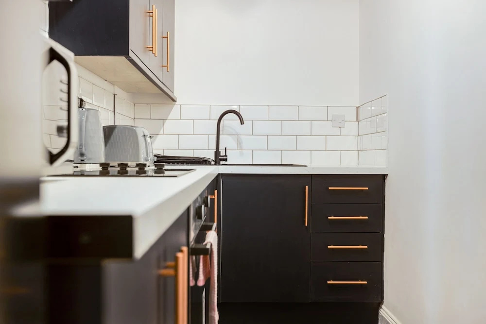 Queen Street Apartments by Sasco