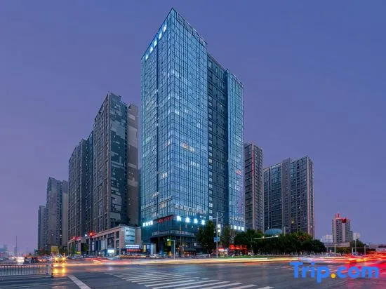 QIANNA HOTEL(Zhongyuan International Expo Center Fenghuangtai Subway Station)