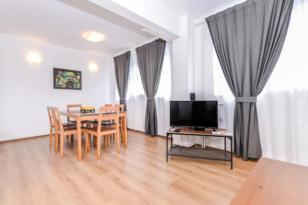 Fm Premium 2 Bdr Apartment Eleganto