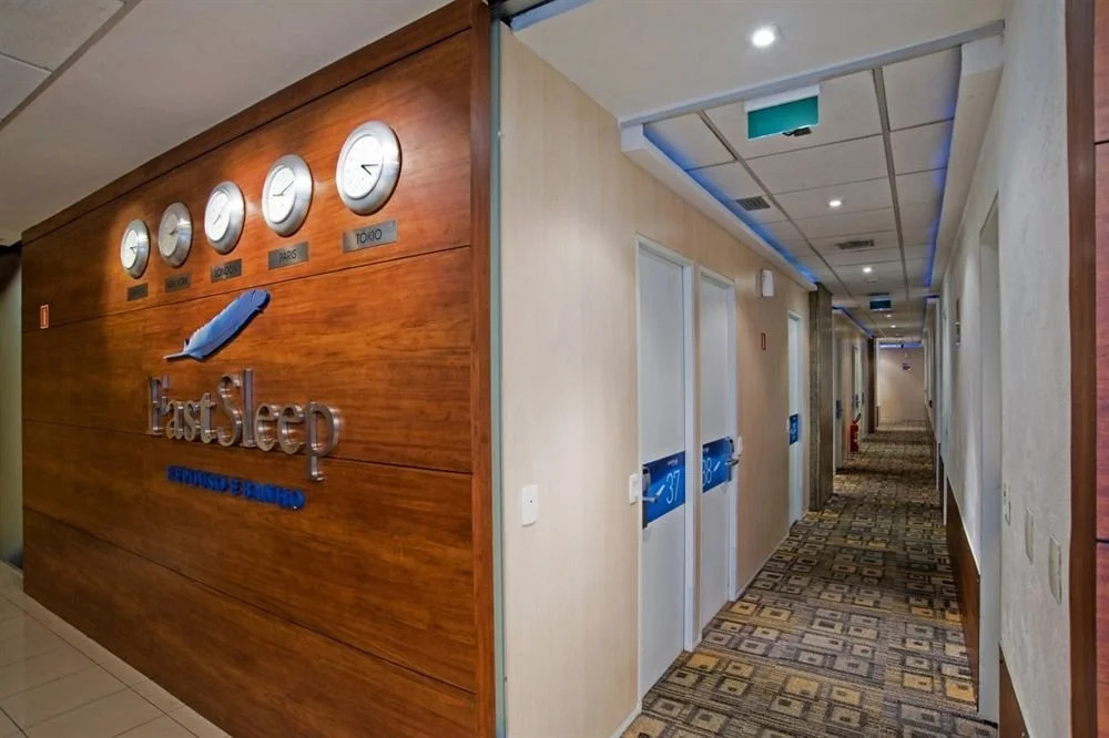 Detroit Airport Plaza Hotel & Suites