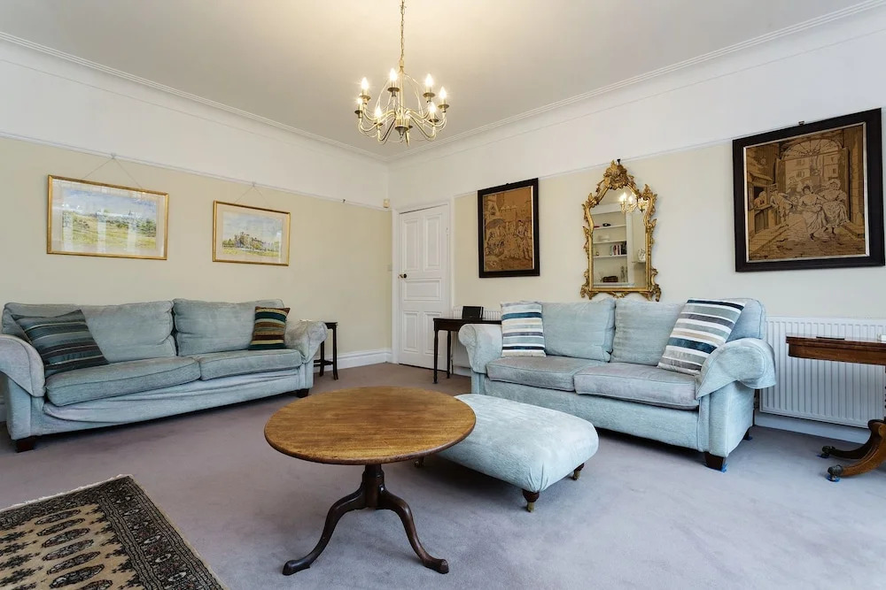 Veeve - Grand Greenwich