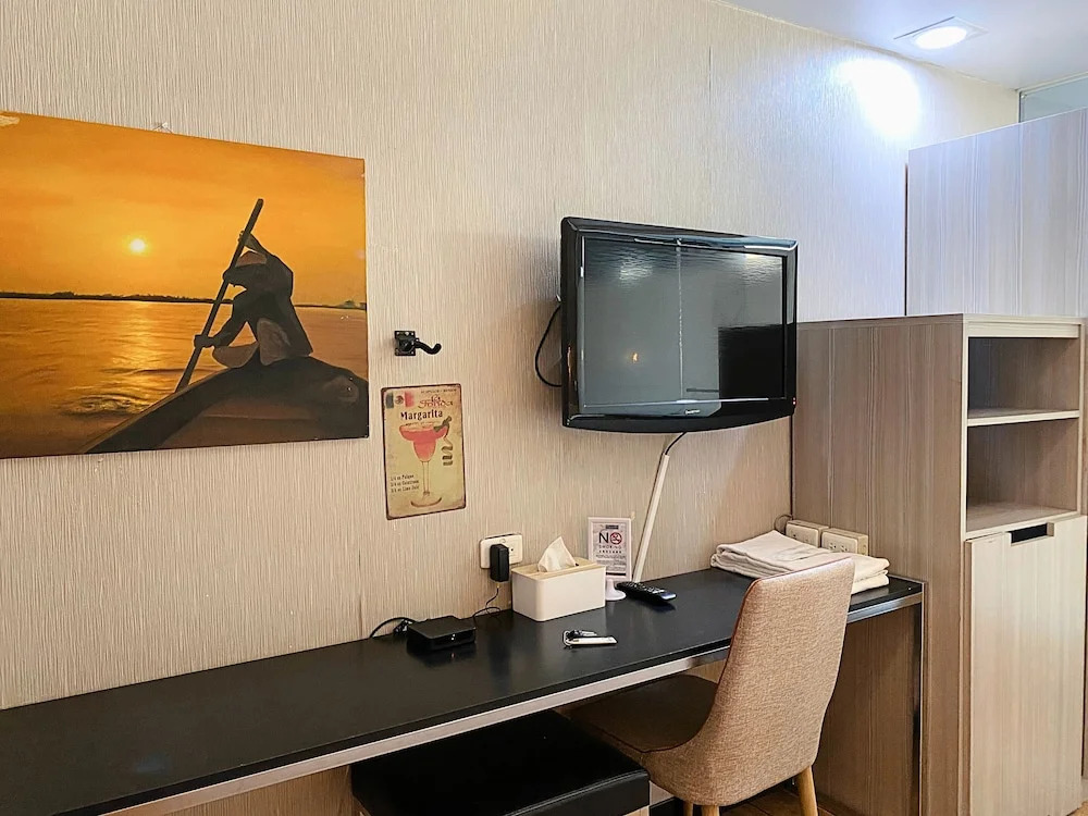 Love River Inn 愛河日央