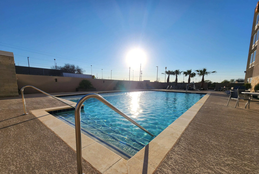 La Quinta Inn & Suites by Wyndham Del Rio