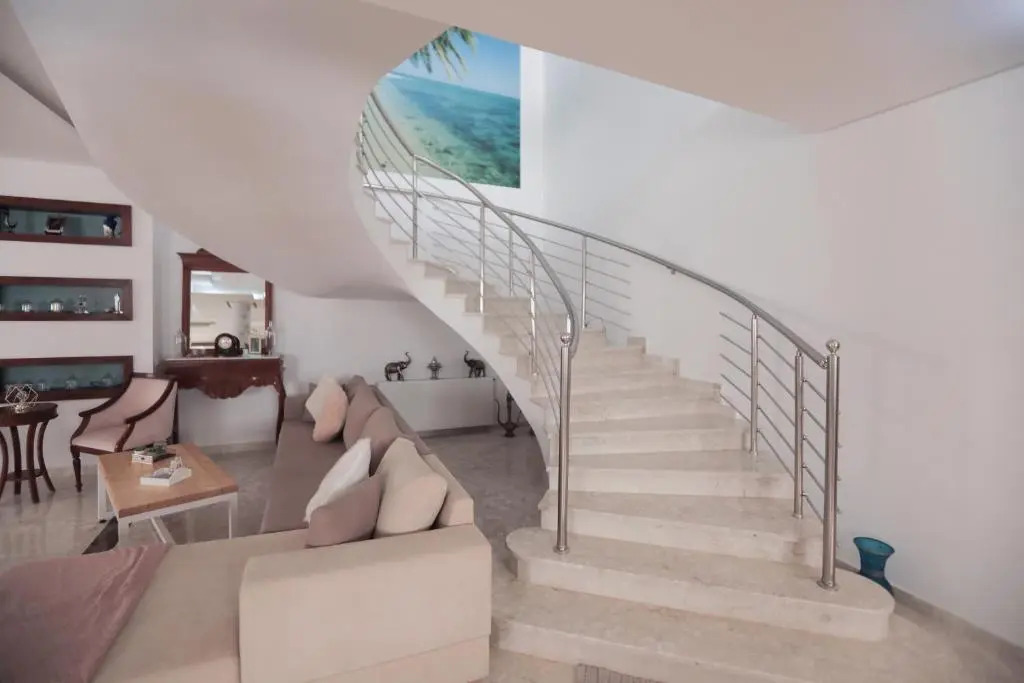 Magnifique Villa Avec Piscine, Pour Vos Vacances