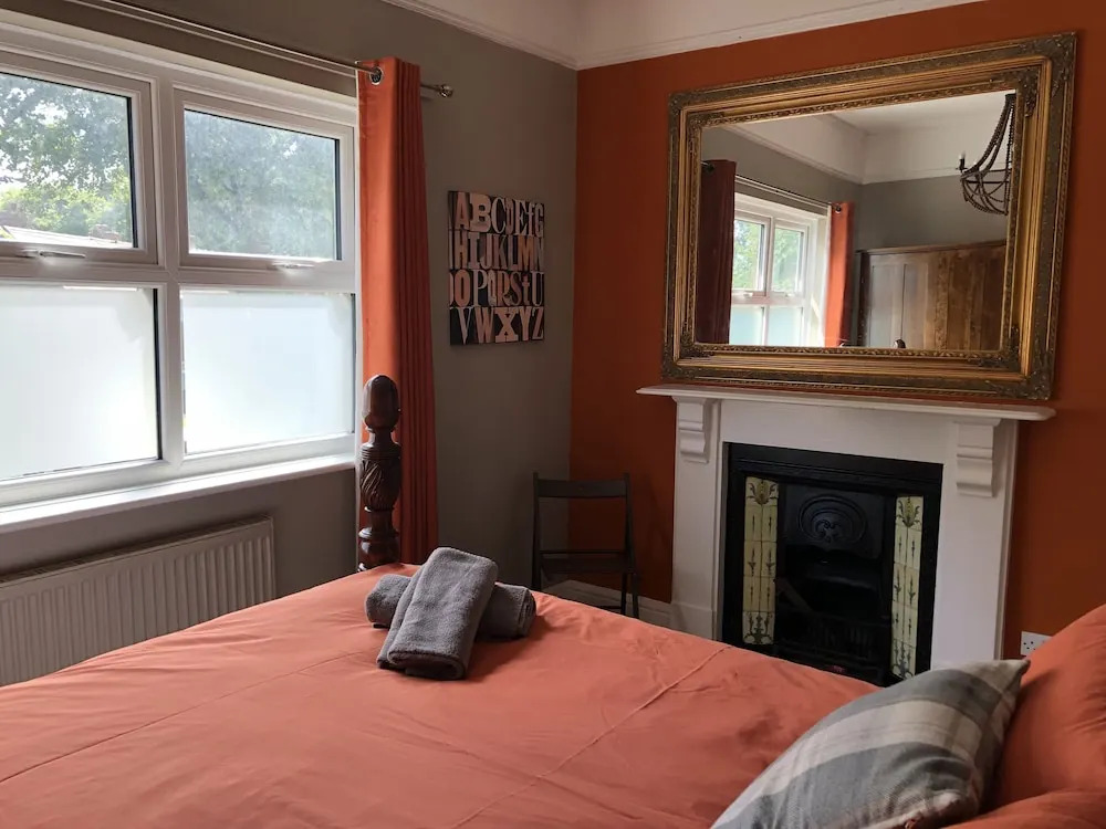 Clubmoor Rooms