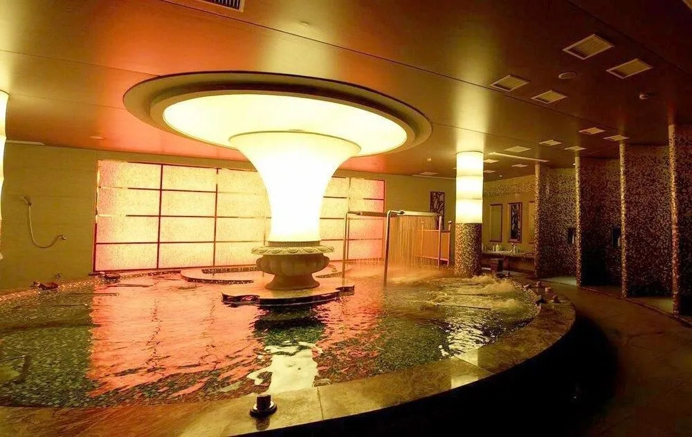 Qindao International Hotel