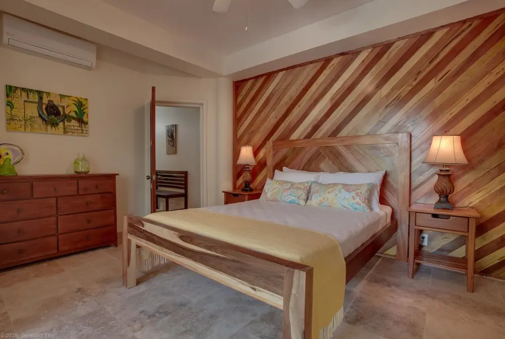 Mission Bay - Large 5 Bedroom Oceanfront w Pier and Pool
