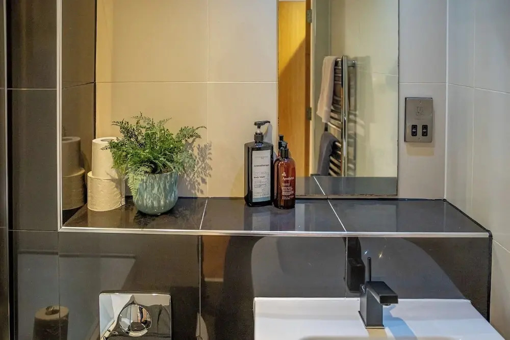 Sheffield 3rd fl City Studio Apartment