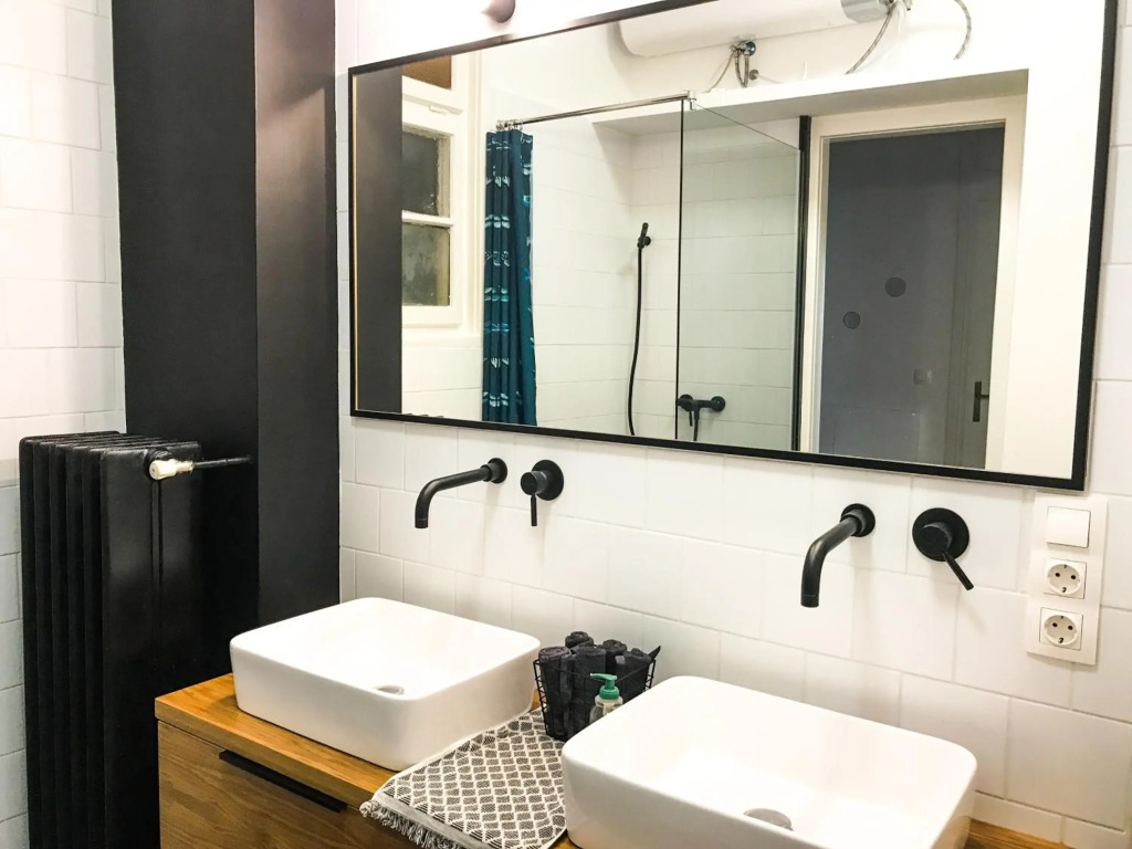 Spacious Bauhaus icon flat with fitness room in Central Buda, close to the river and Margaret island