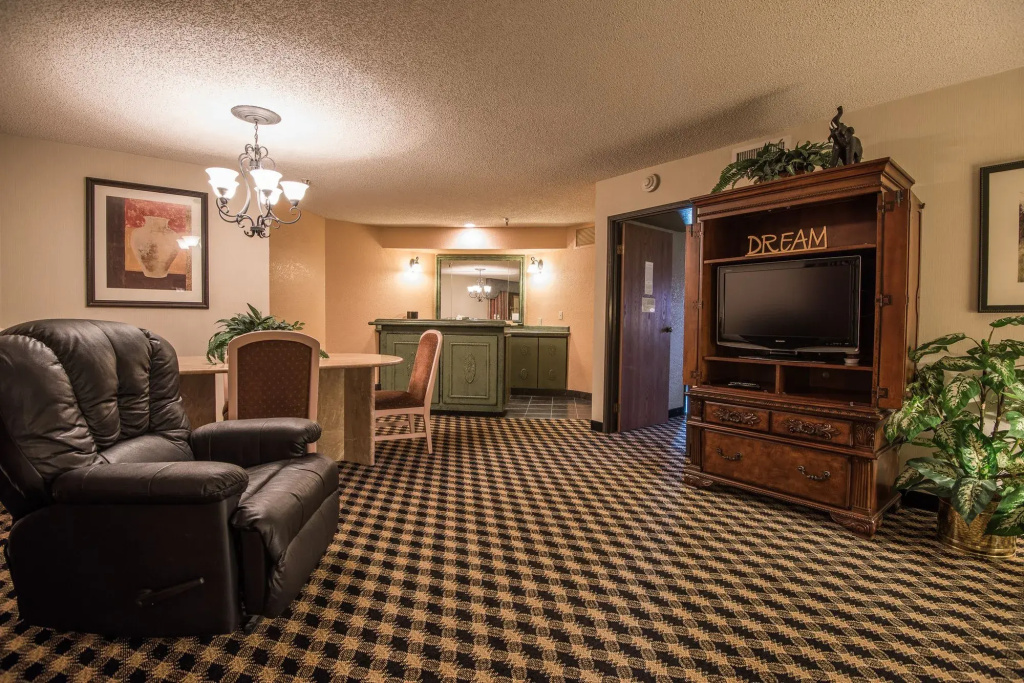 MCM Elegante Suites Abilene