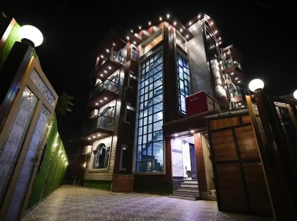 Hotel Aura Inn
