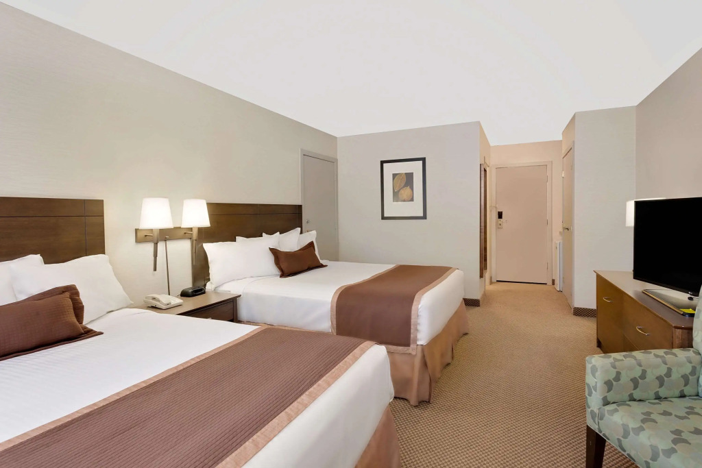 Ramada by Wyndham Kamloops