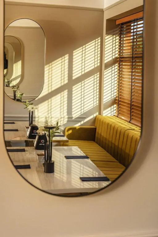 ESTE PARK HOTEL -- part of Urban Chic Luxury Design Hotels - Parking & Compliments - next to Shopping & Dining Mall Plovdiv