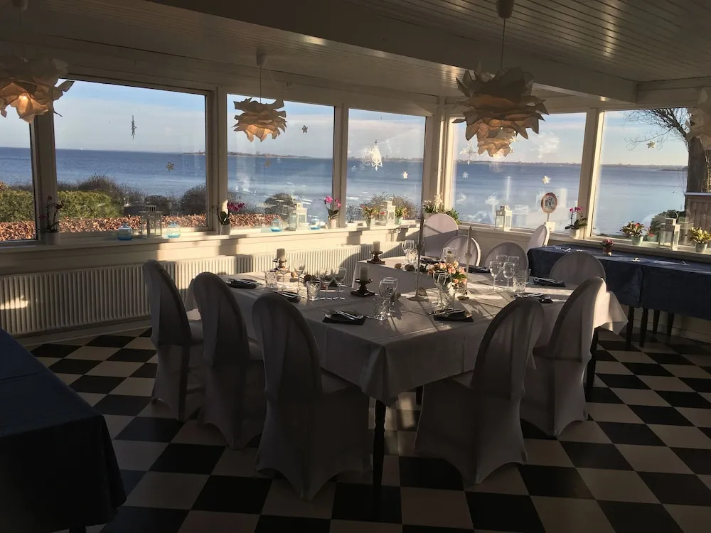 Badehotel Harmonien