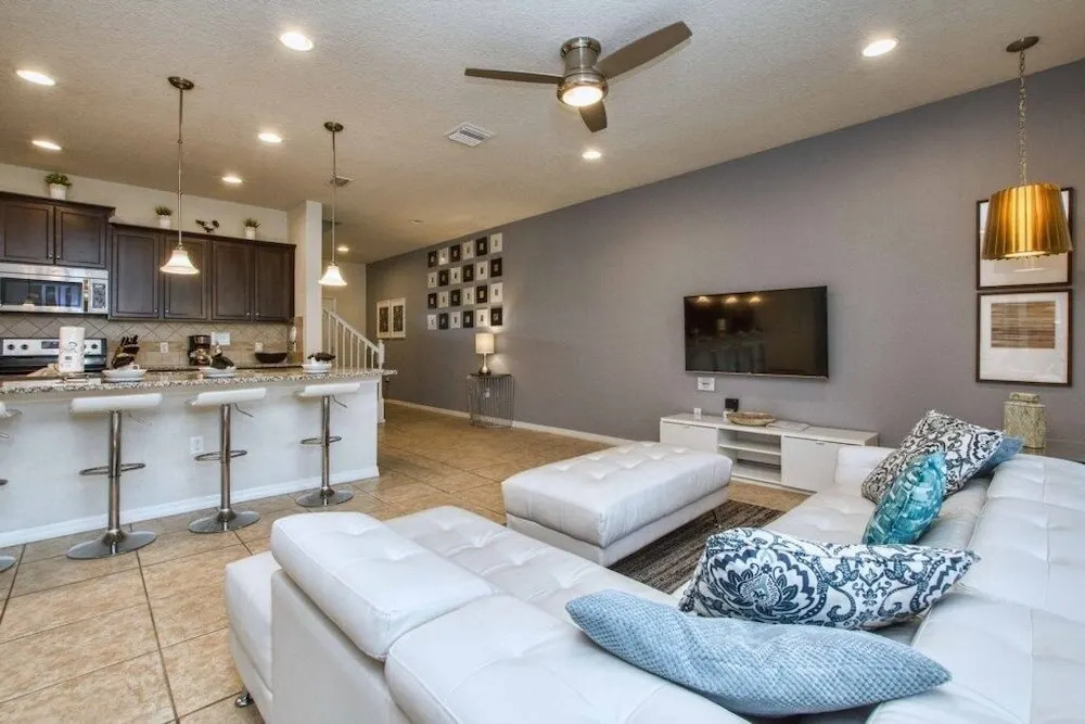 Windsor-4 Bed Townhouse w/splashpool-3805WW