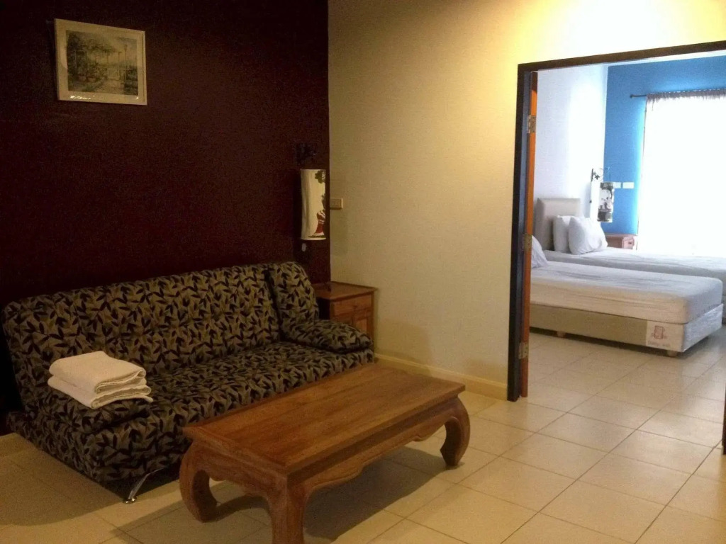 Jomtien Little Mango Guesthouse