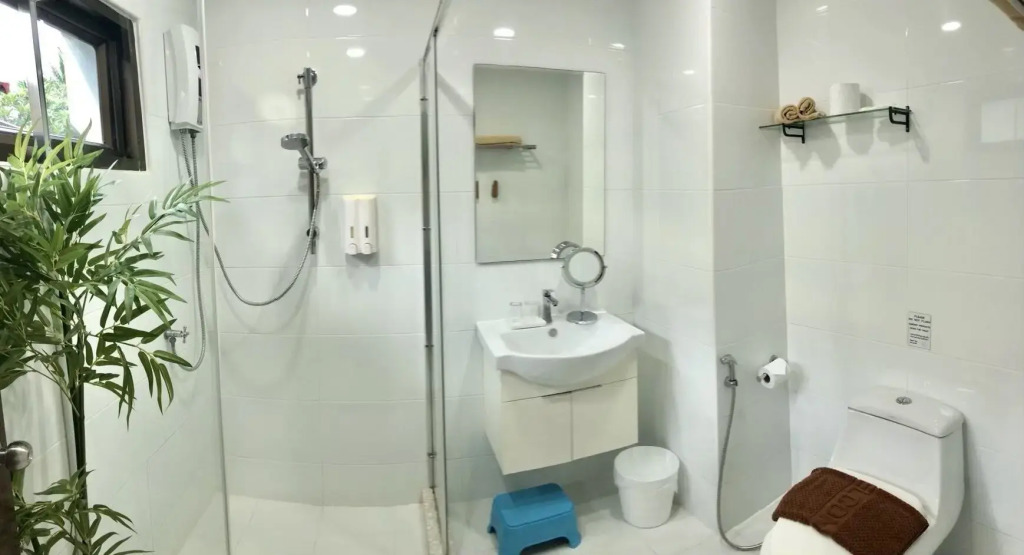 Dolphin Bay Beach Resort