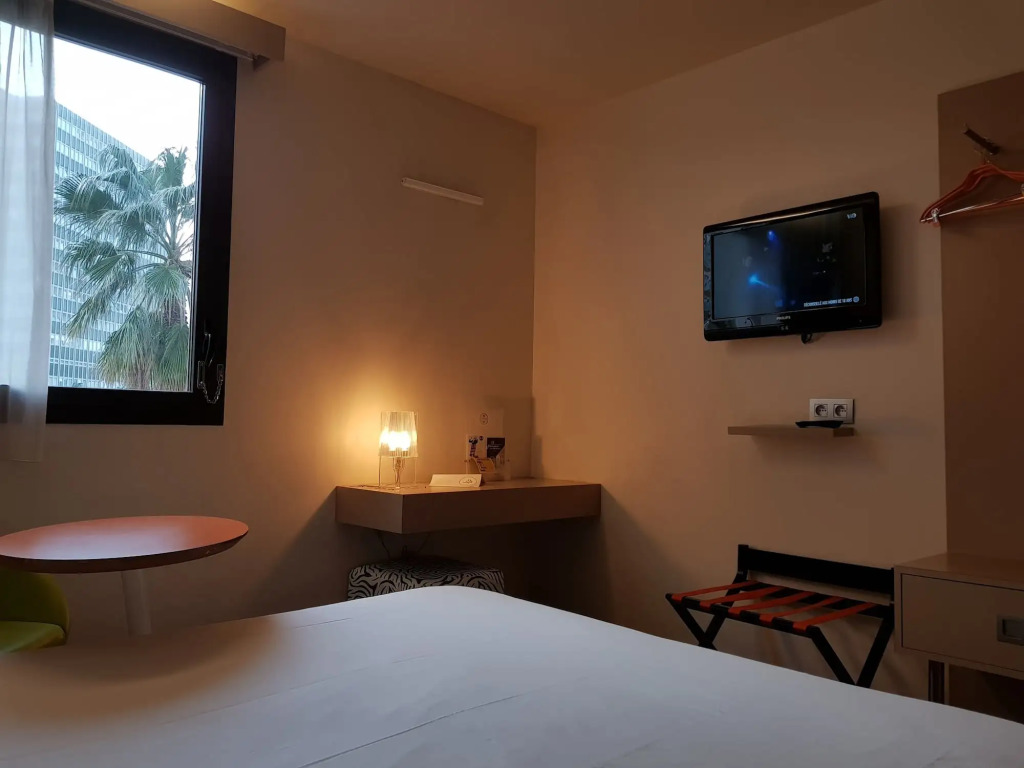 B&B HOTEL Marseille Centre La Timone