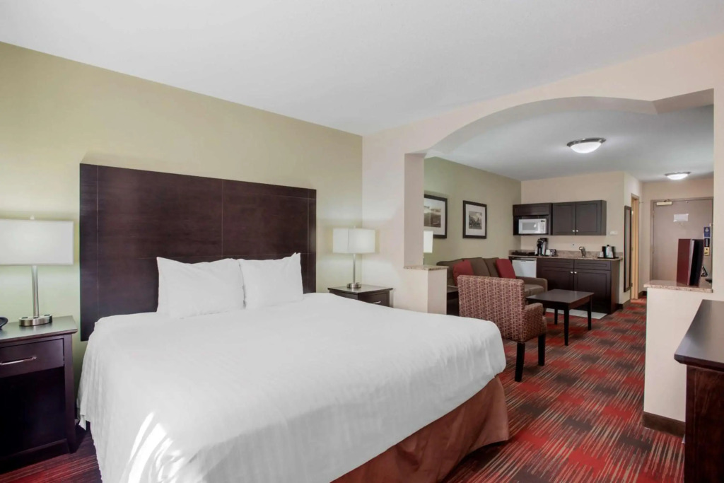 Best Western Plus Red Deer Inn & Suite