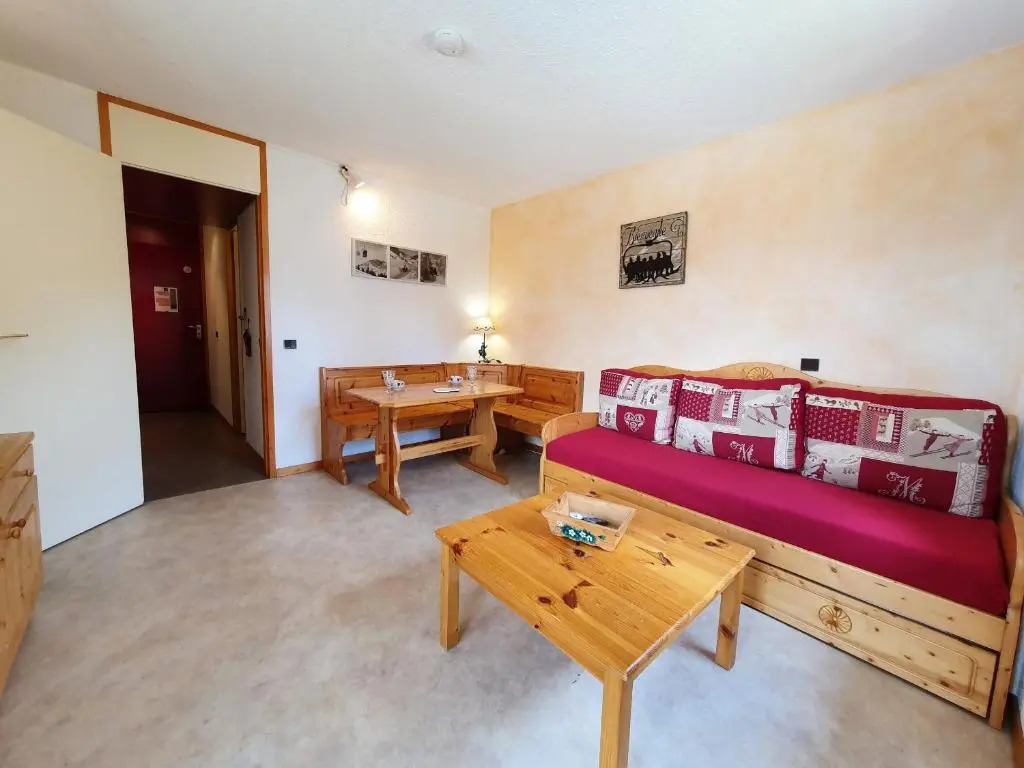 Appartement La Plagne, 1 pièce, 2 personnes - FR-1-353-12