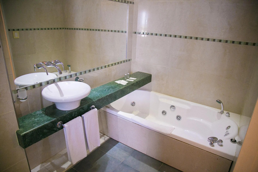 Alkazar Hotel