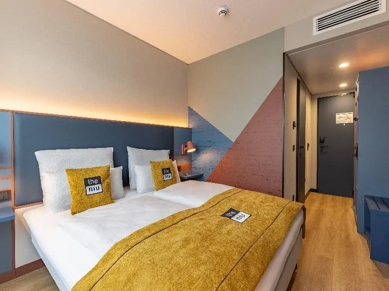 Holiday Inn - the niu Clink Hamburg Barmbek by IHG