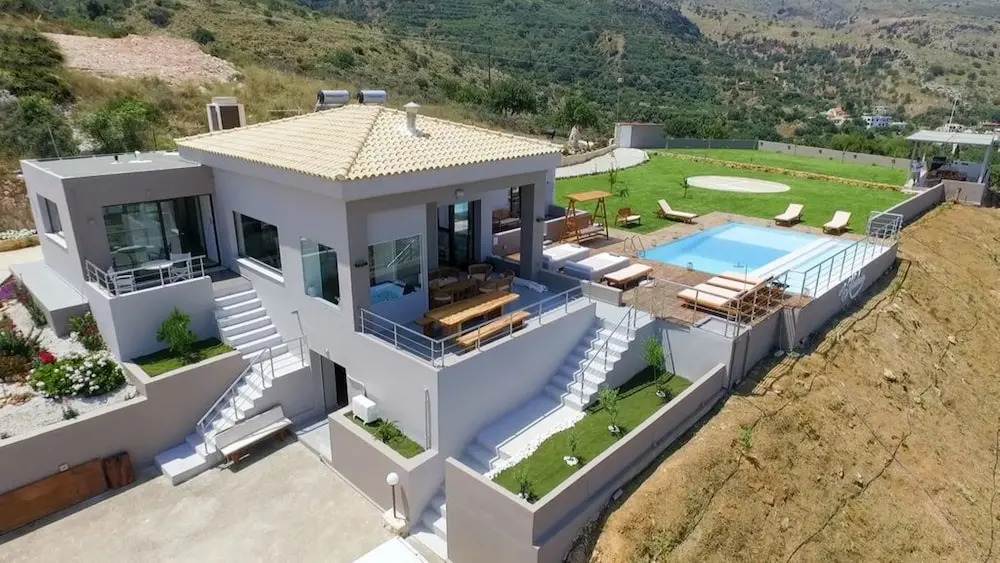 Villa Kedria and Kedria lounge