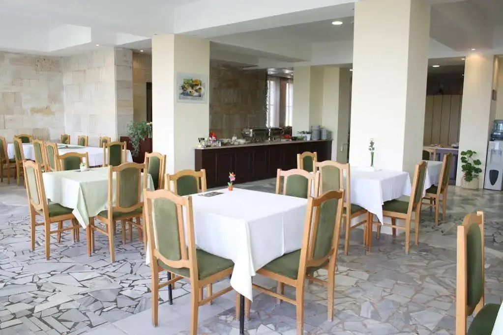 Bisser Hotel