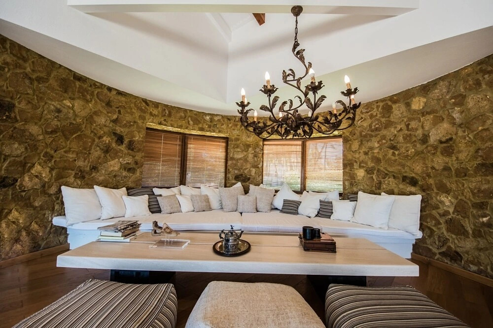 halu! Luxury Villa with Private Pool
